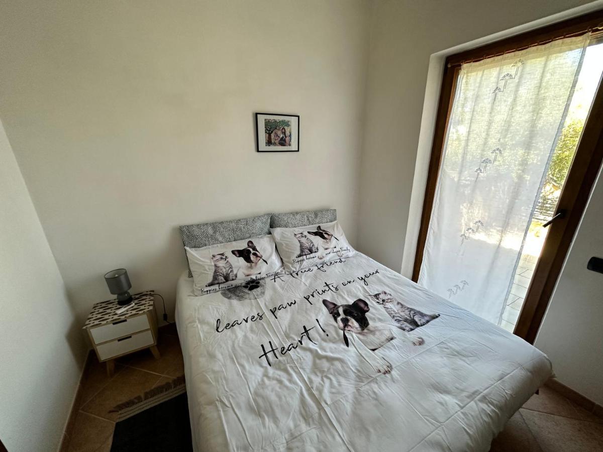 Crock House Villa Funtana Meiga Bagian luar foto